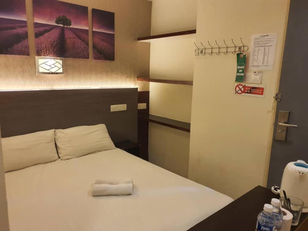 One Point Hotel Kuching Kültér fotó