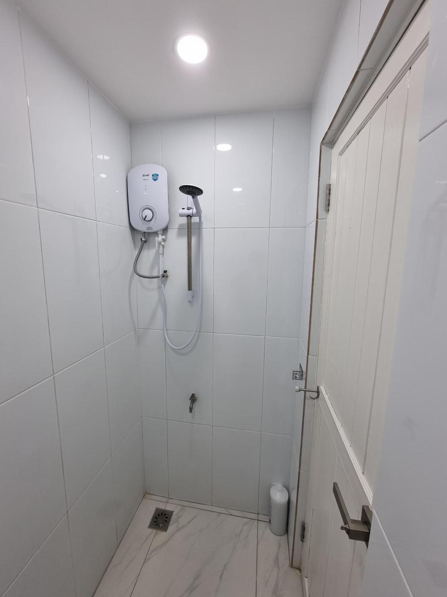 One Point Hotel Kuching Kültér fotó