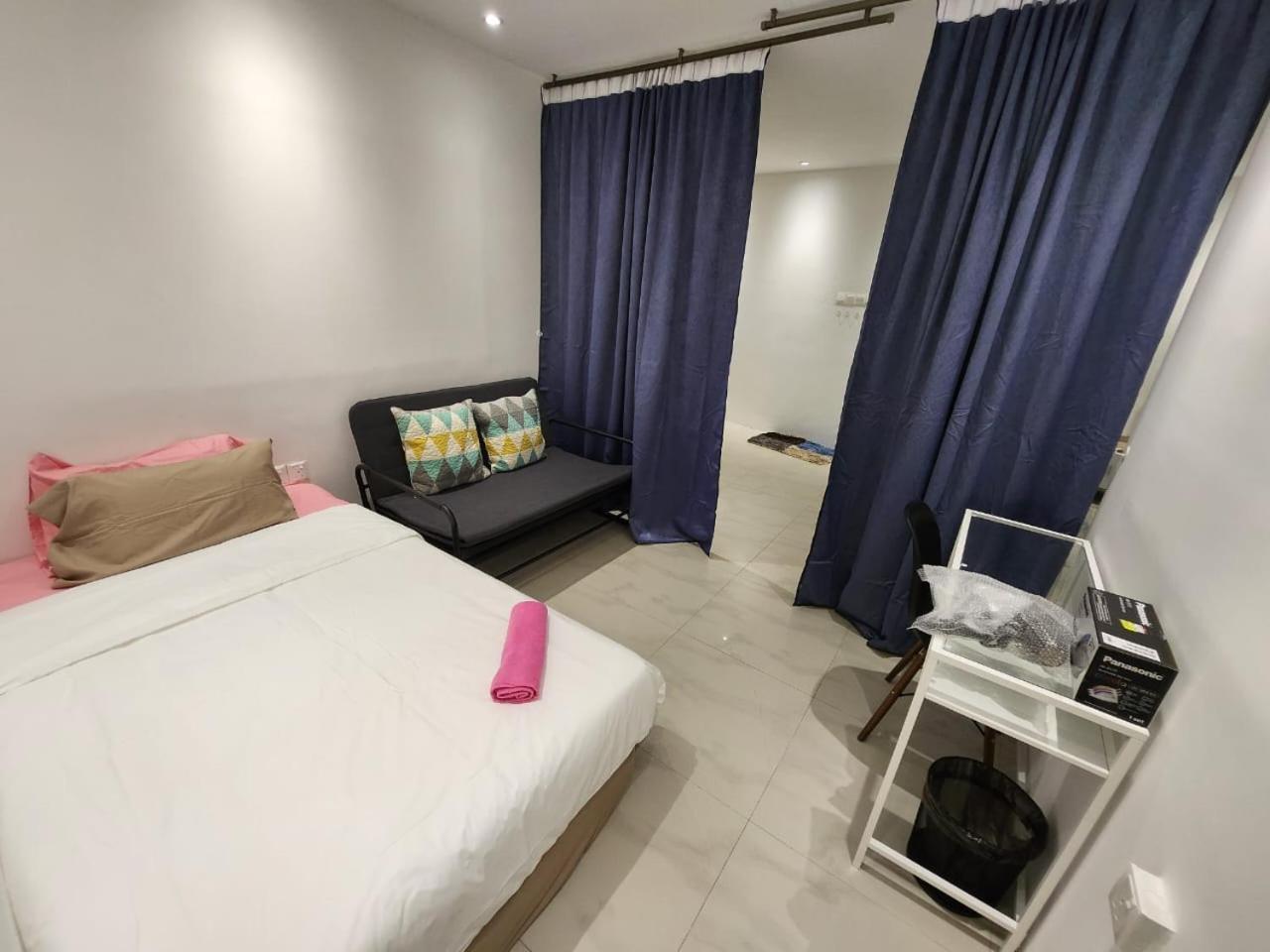 One Point Hotel Kuching Kültér fotó