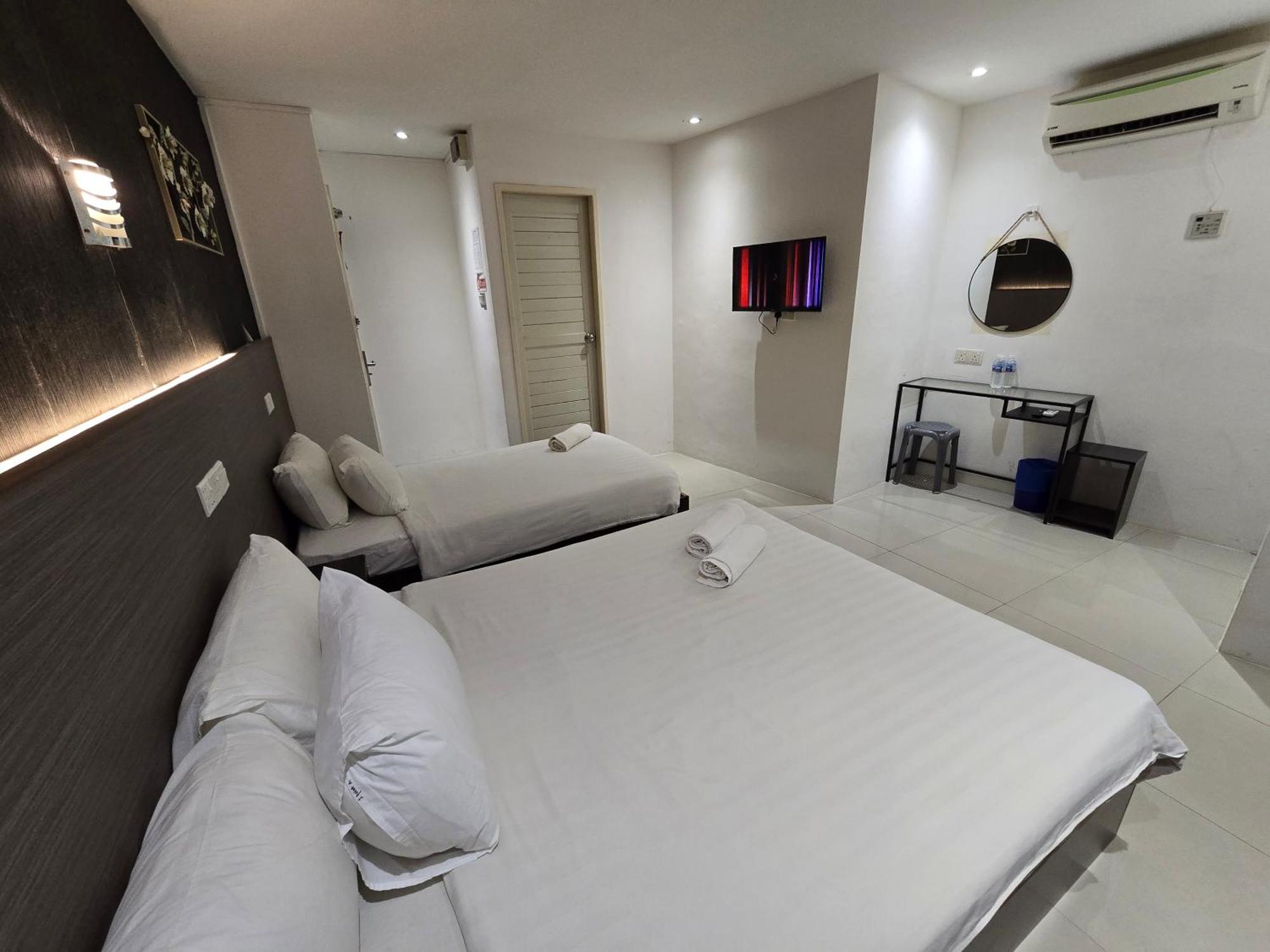 One Point Hotel Kuching Kültér fotó