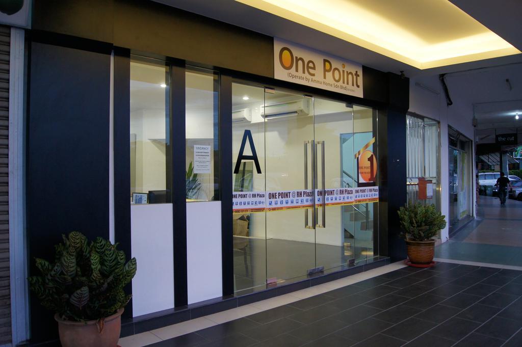 One Point Hotel Kuching Kültér fotó