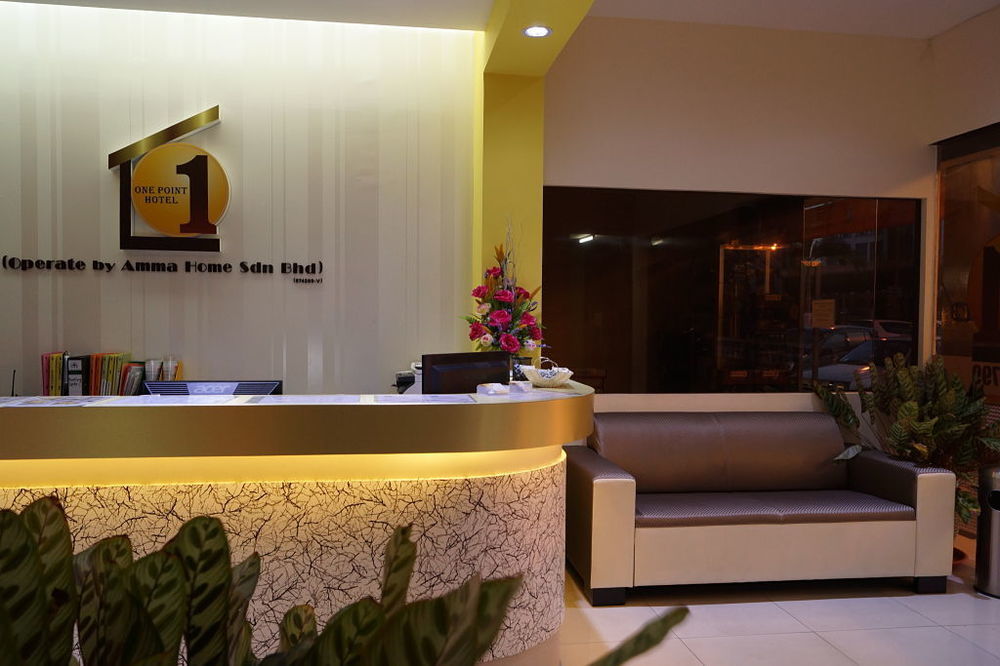 One Point Hotel Kuching Kültér fotó